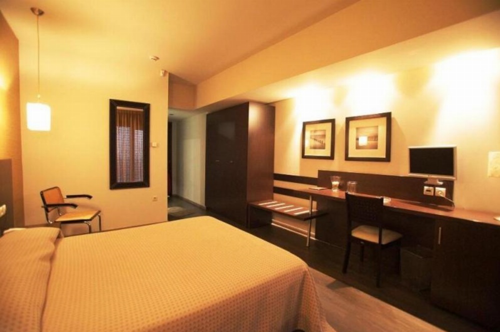 Room image 4